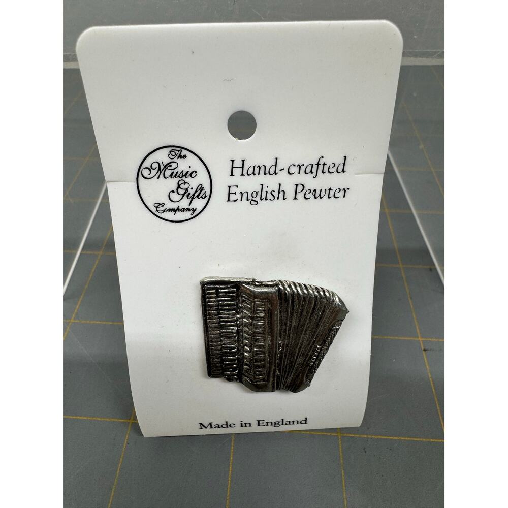 Hand-crafted English Pewter Music Collectable Badges Pin Accordion New